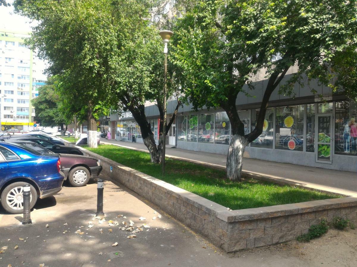 Mary Central Appartaments Bukares Bagian luar foto