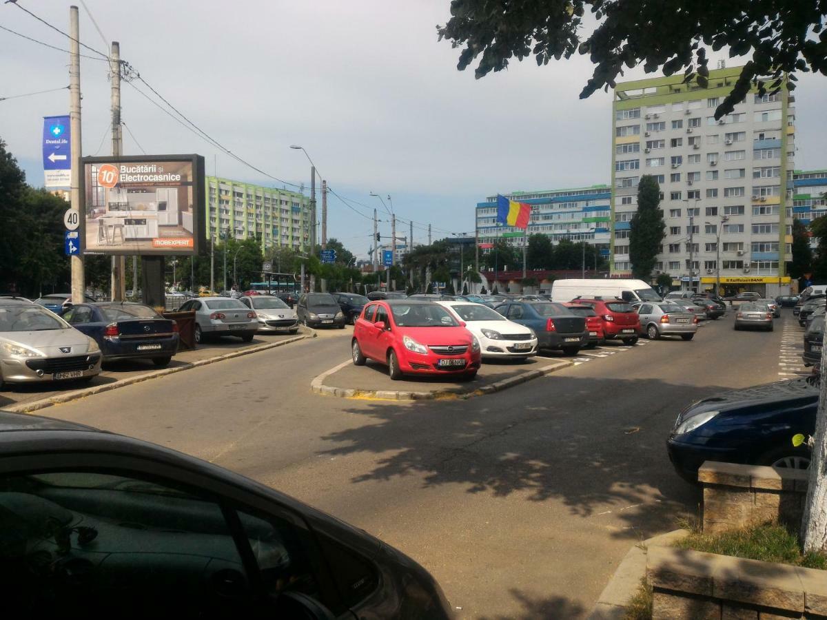 Mary Central Appartaments Bukares Bagian luar foto